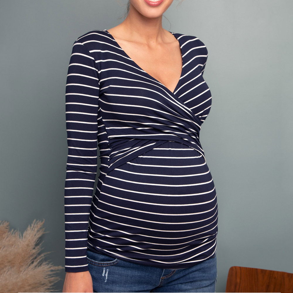 Mune's Cradle Long Sleeve V-Neck Lift-Up Breastfeeding & Pregnancy Shirt