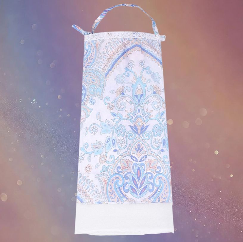 Mune's Cradle Waterproof Cotton Breastfeeding Cover with Lace Trim